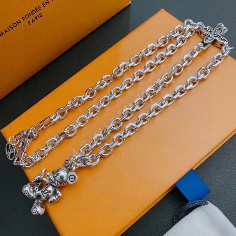 Sleek Louis Vuitton Necklaces 250554