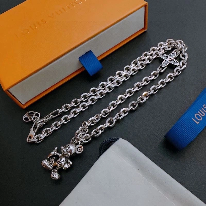 Sleek Louis Vuitton Necklaces 250554