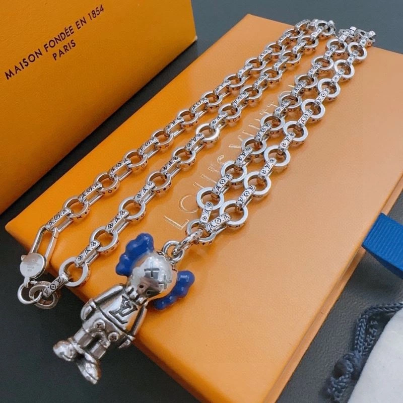 Resilient Louis Vuitton Necklaces 250543