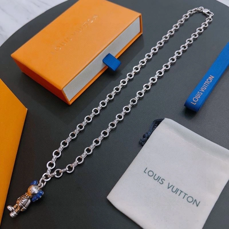 Resilient Louis Vuitton Necklaces 250543
