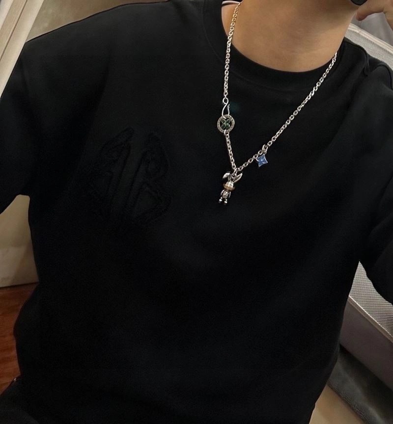 Minimalist Louis Vuitton Necklaces 250555