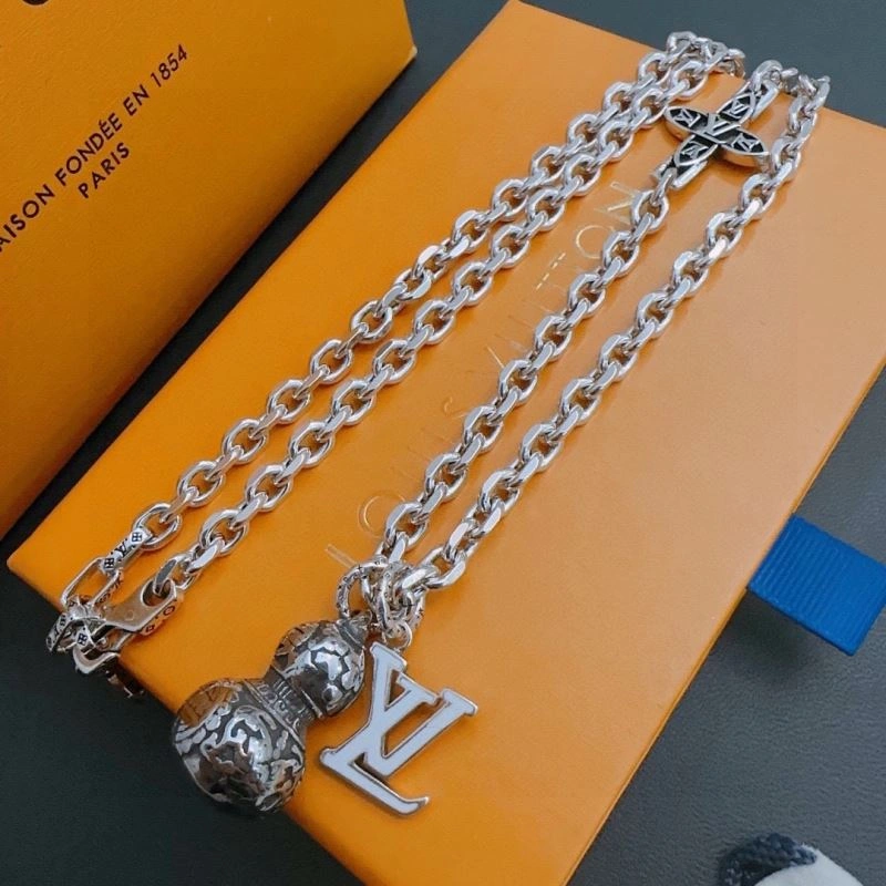 Louis Vuitton Necklaces Lightweight 250561