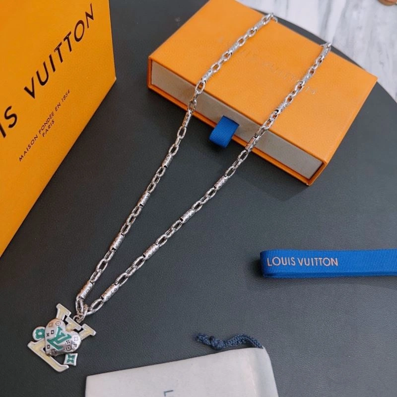 Soft Louis Vuitton Necklaces 250559