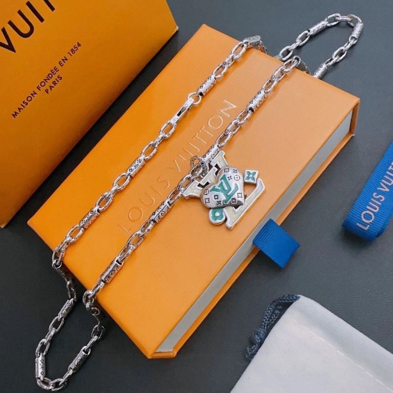Soft Louis Vuitton Necklaces 250559
