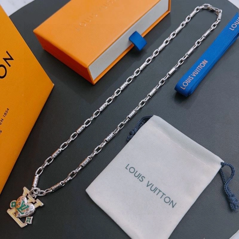 Soft Louis Vuitton Necklaces 250559