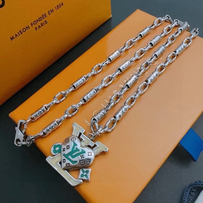 Soft Louis Vuitton Necklaces 250559