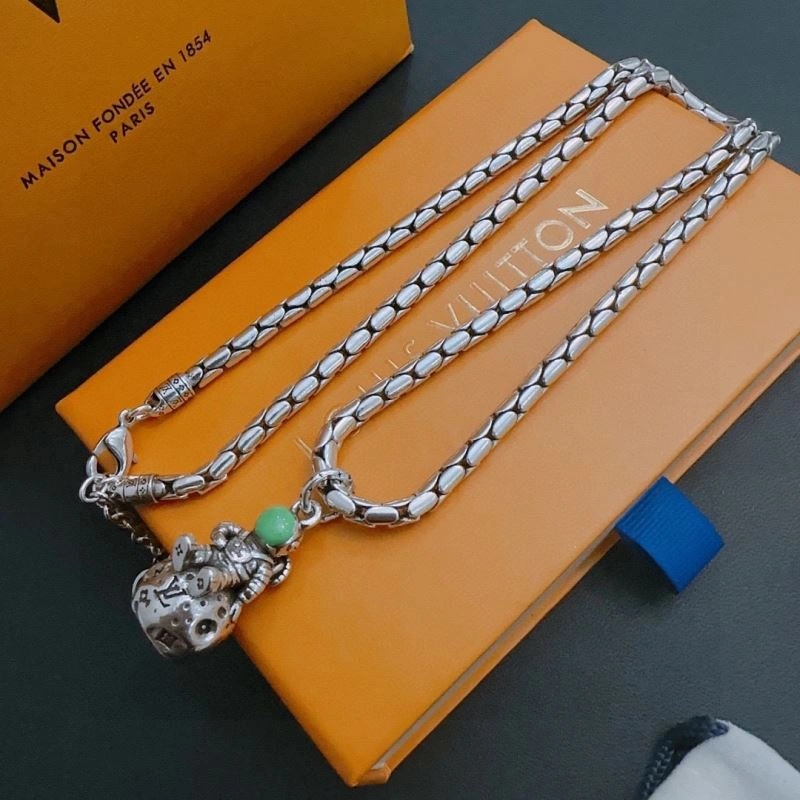 Louis Vuitton Necklaces TravelReady 250558
