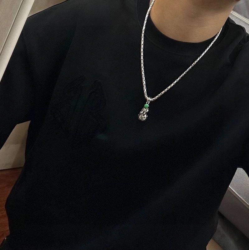 Louis Vuitton Necklaces TravelReady 250558