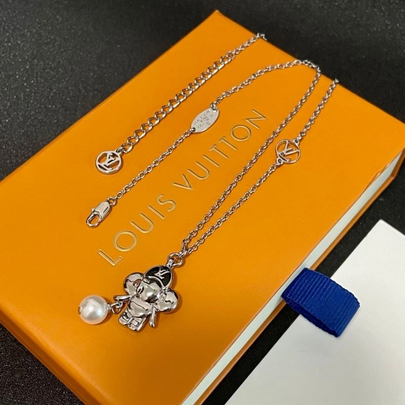 Louis Vuitton Necklaces HighPerformance 250532