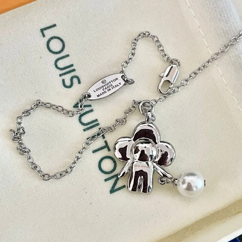 Louis Vuitton Necklaces HighPerformance 250532