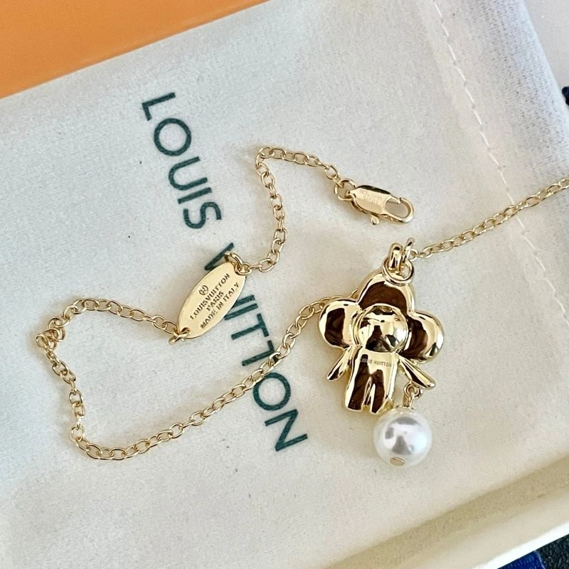 Louis Vuitton Necklaces Lightweight 250552