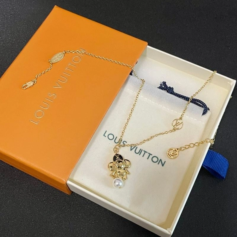 Louis Vuitton Necklaces Lightweight 250552