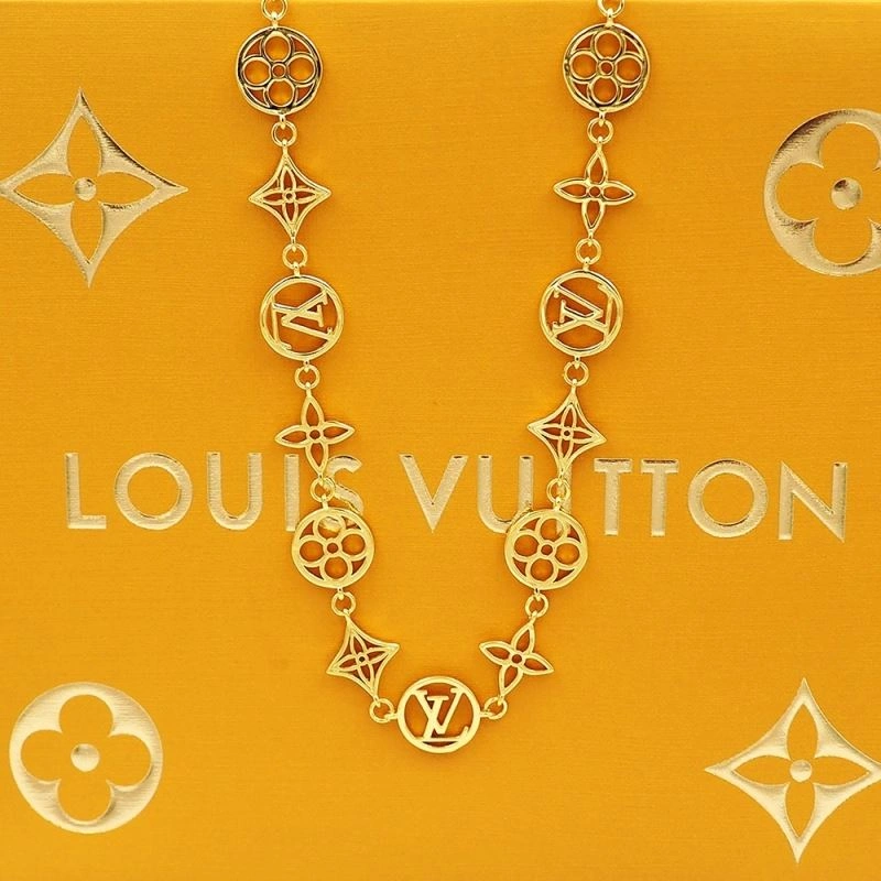 Sleek Louis Vuitton Necklaces 250542