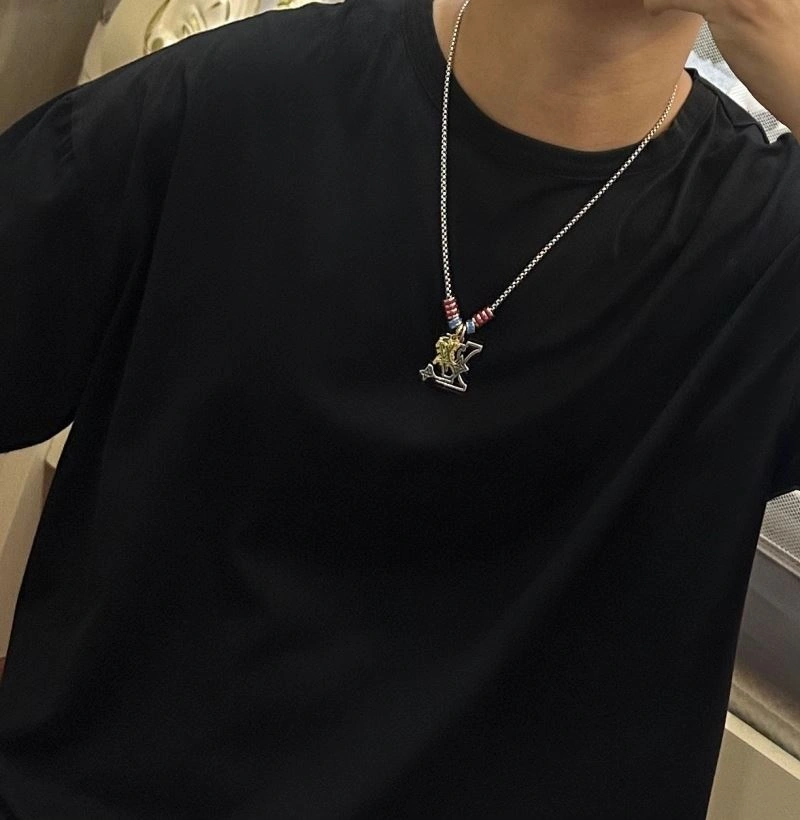 ModernLook Louis Vuitton Necklaces 250541