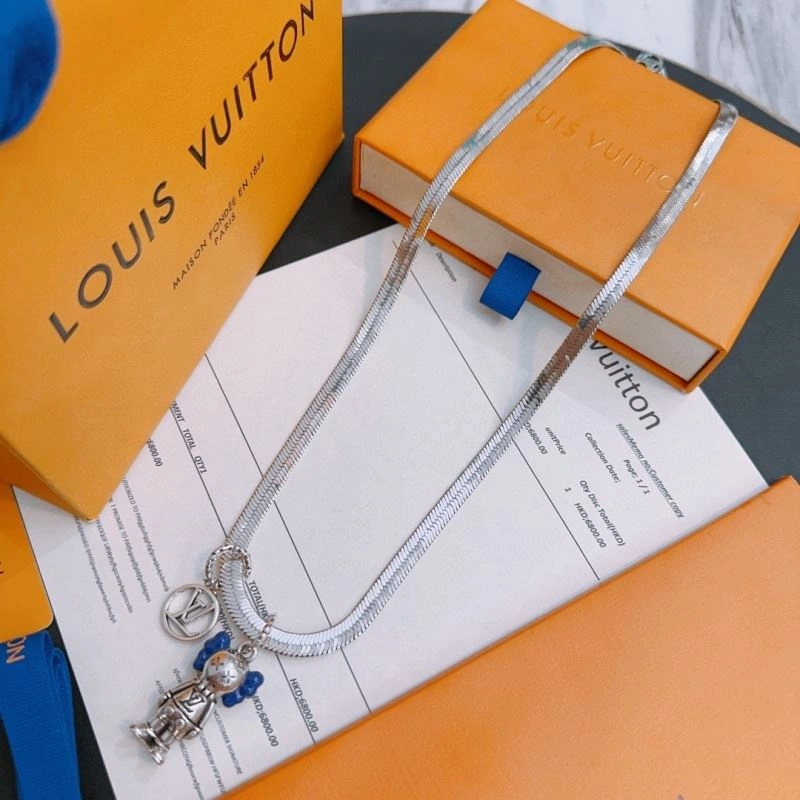 Contemporary Louis Vuitton Necklaces 250548