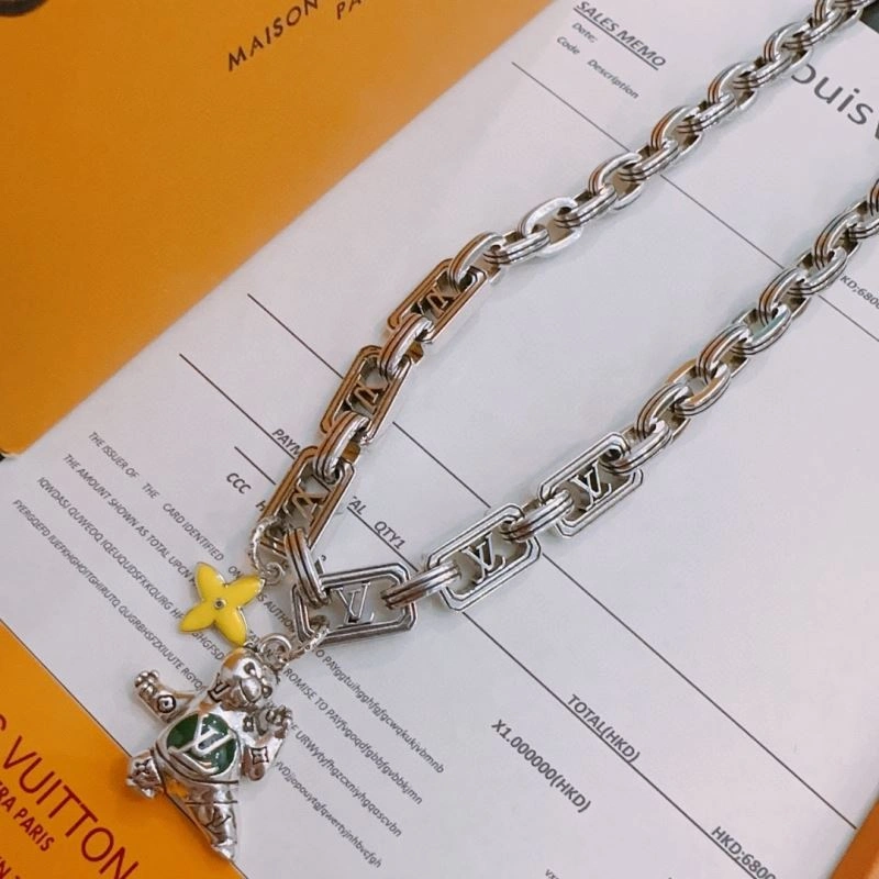 Seasonal Louis Vuitton Necklaces 250544