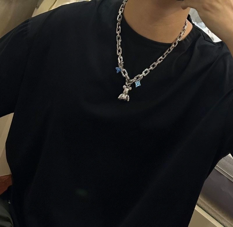 Louis Vuitton Necklaces EasyCare 250545