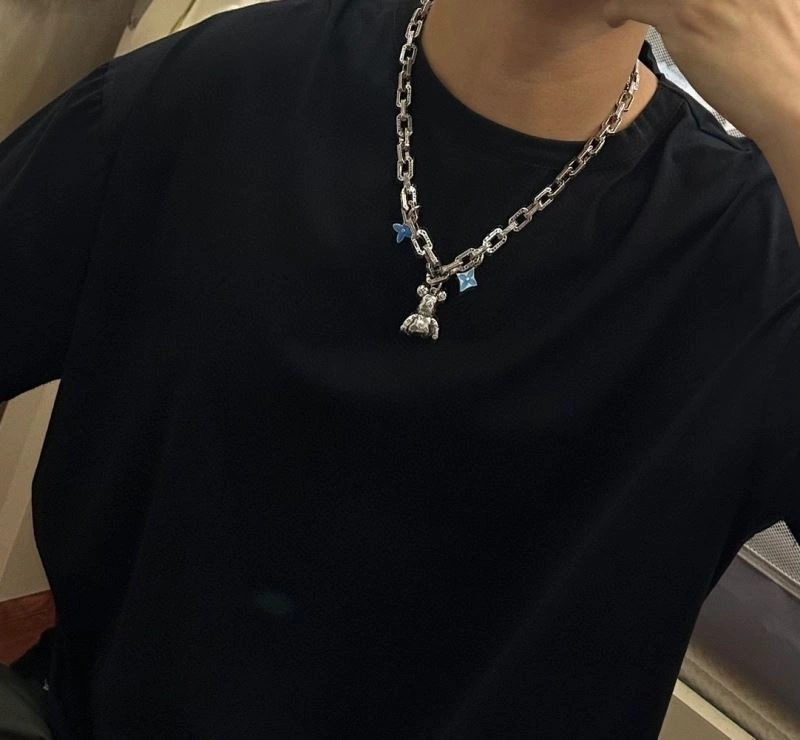 Louis Vuitton Necklaces EasyCare 250545