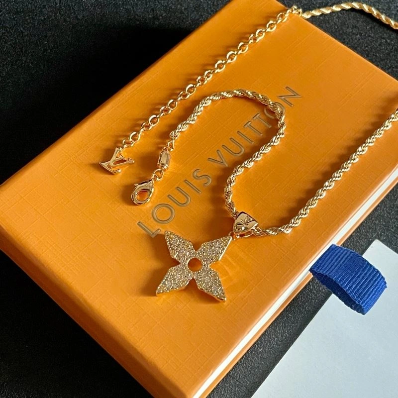 Affordable Louis Vuitton Necklaces 250547