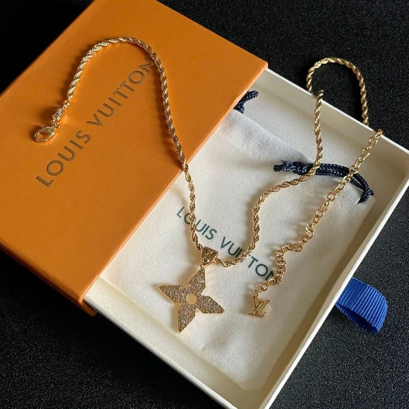 Affordable Louis Vuitton Necklaces 250547