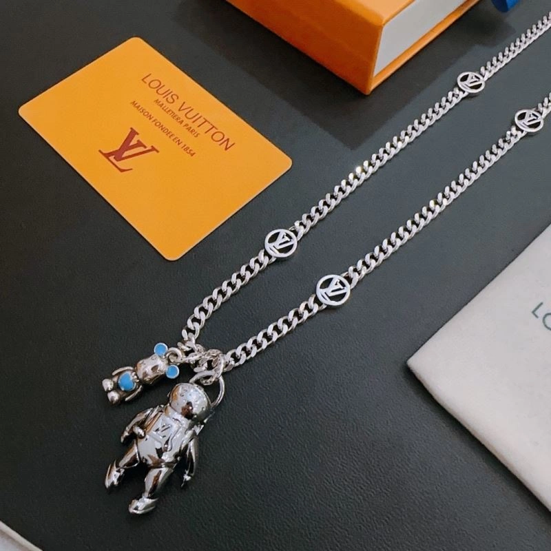 Lightweight Louis Vuitton Necklaces 250533