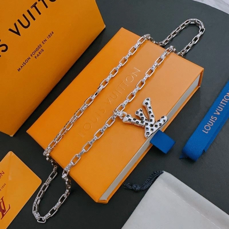 Louis Vuitton Necklaces OnTrend 250529