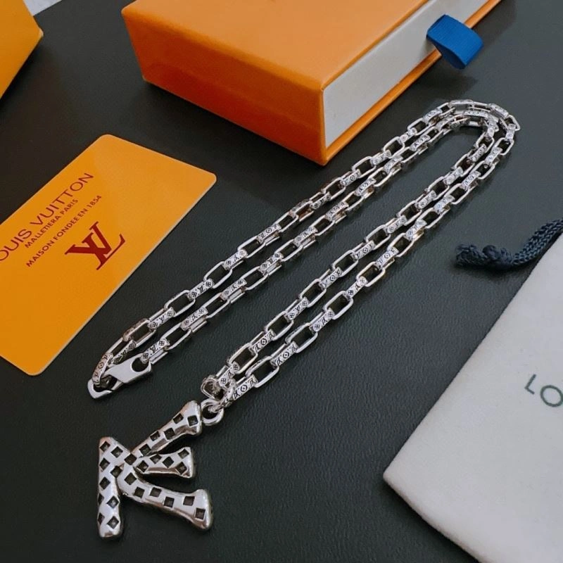 Louis Vuitton Necklaces OnTrend 250529