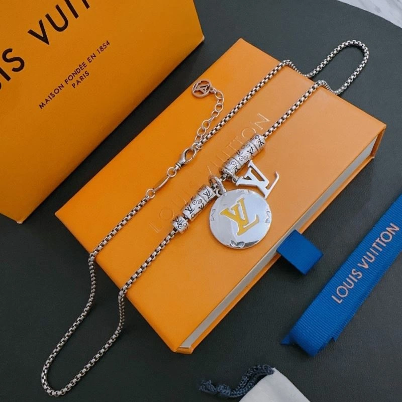 Louis Vuitton Necklaces Unique 250530