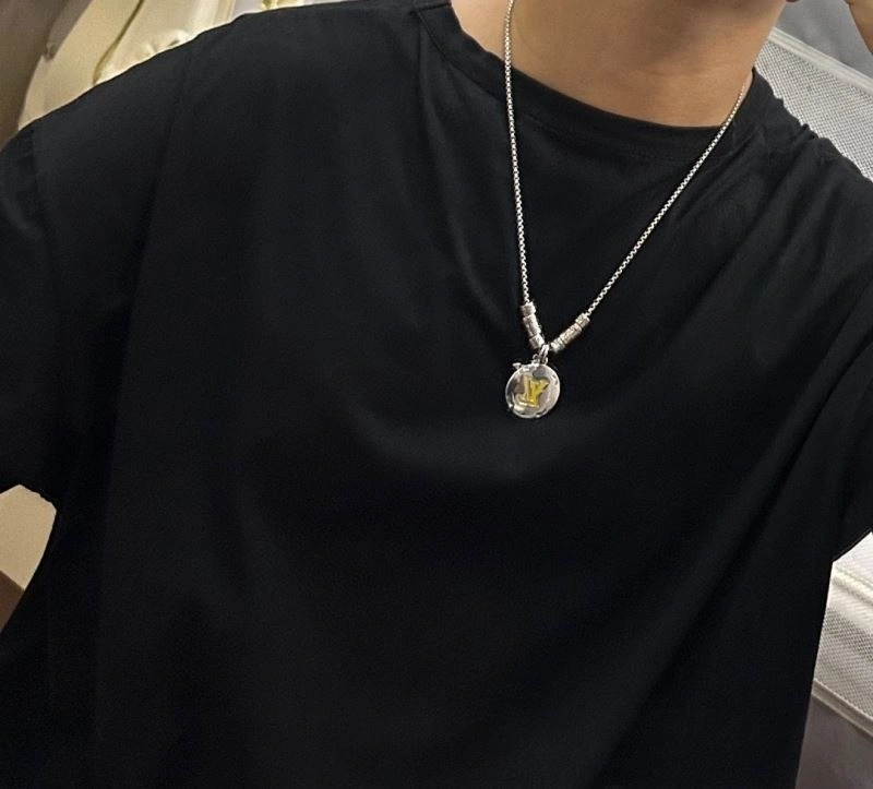 Louis Vuitton Necklaces Unique 250530