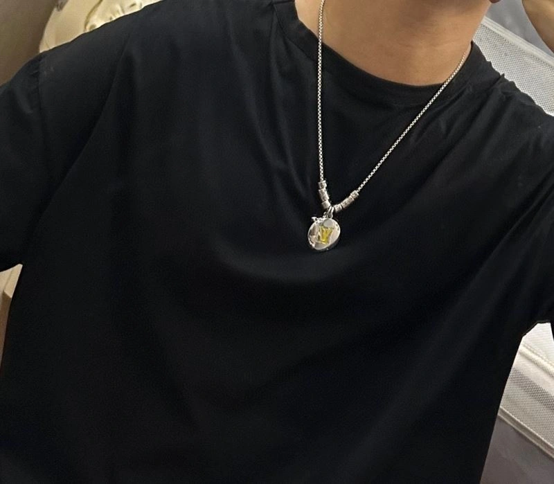 Louis Vuitton Necklaces Unique 250530