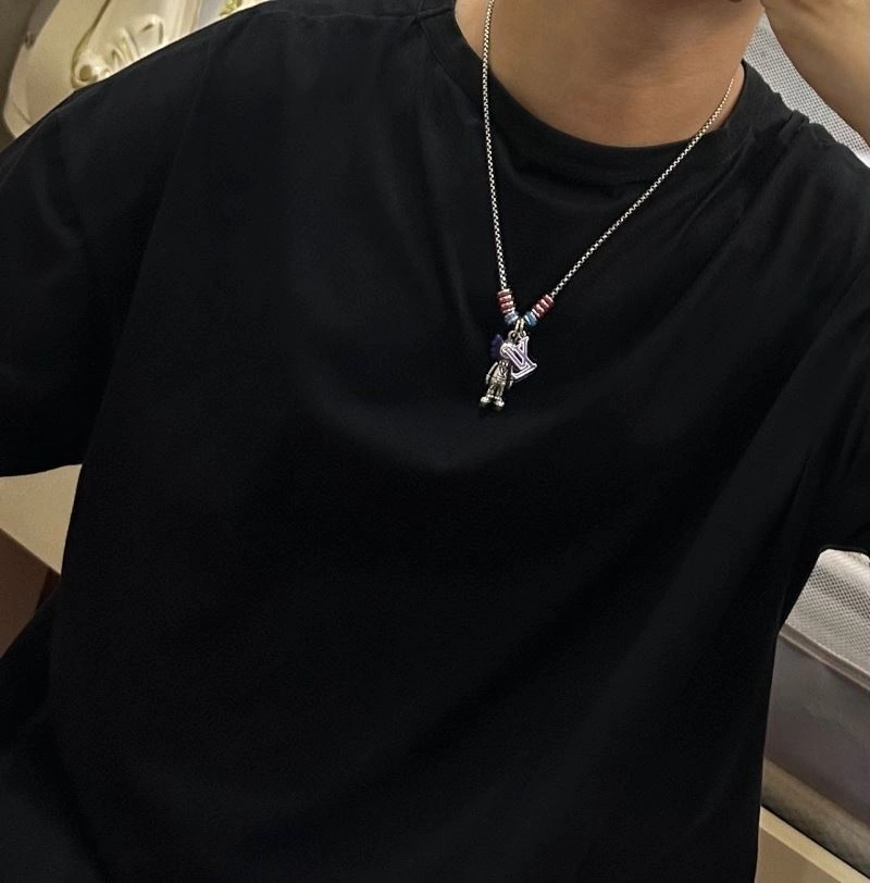 StreetReady Louis Vuitton Necklaces 250528