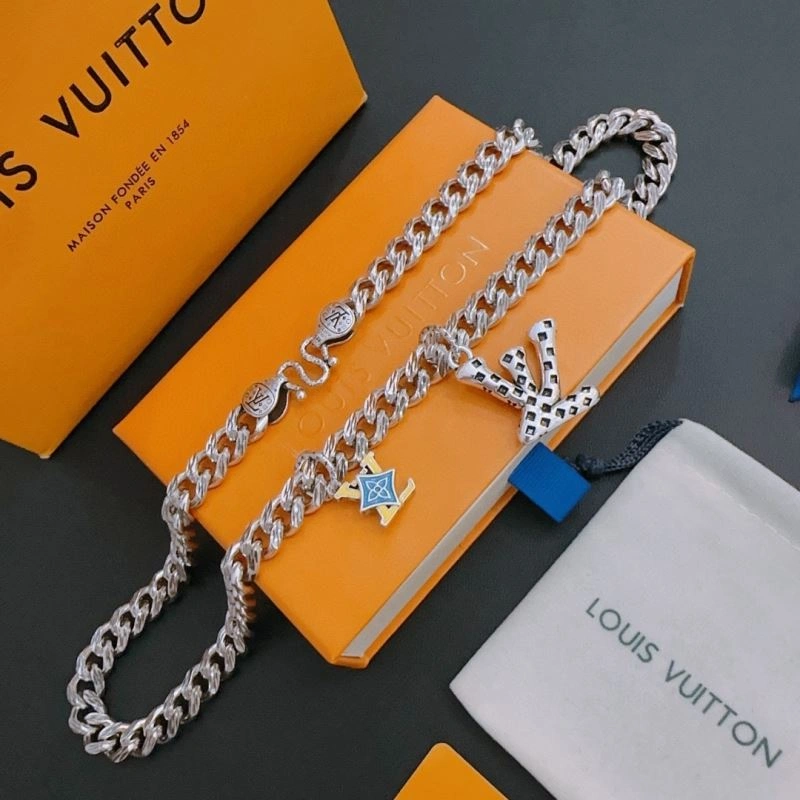 Louis Vuitton Necklaces QuickDry 250525