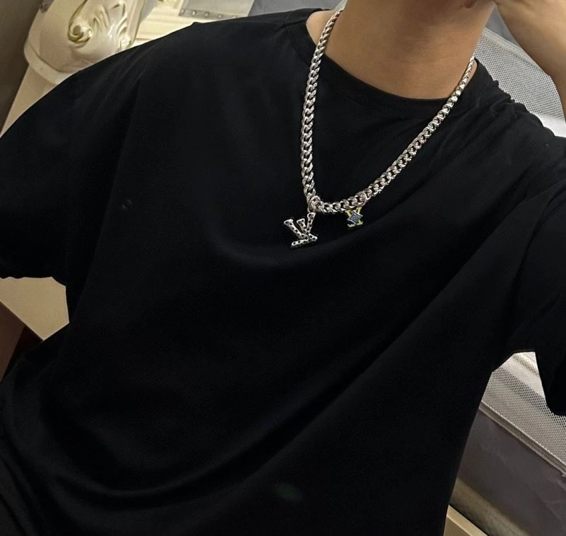 Louis Vuitton Necklaces QuickDry 250525
