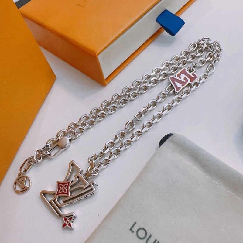Louis Vuitton Necklaces Refined 250524