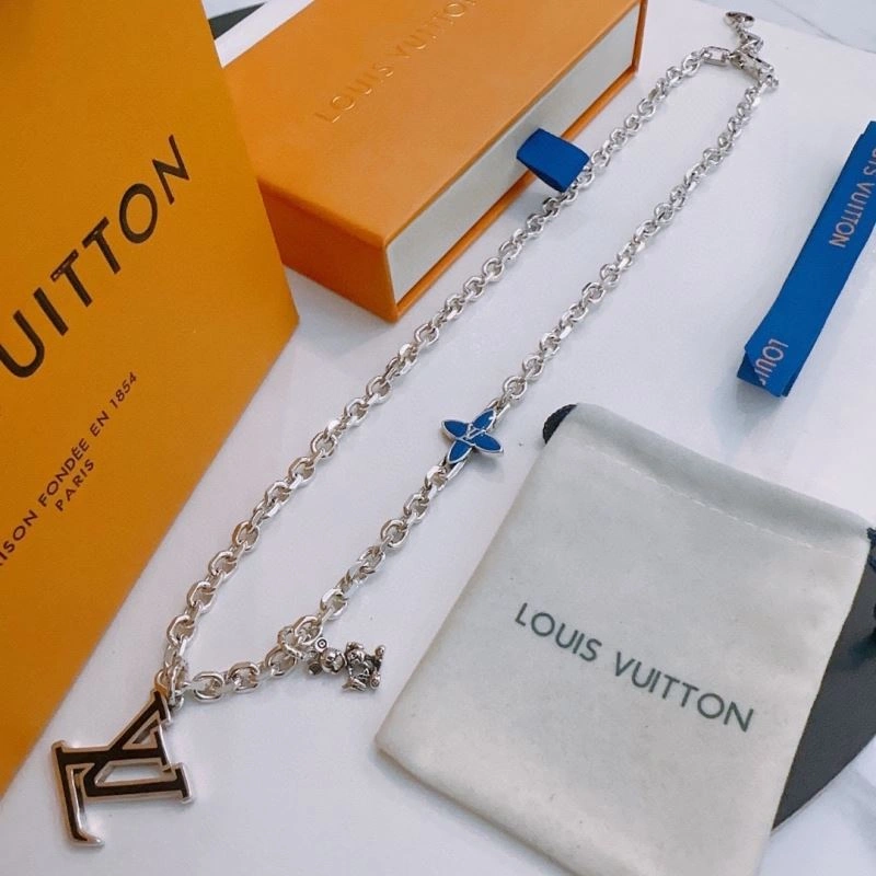 Louis Vuitton Necklaces Affordable 250521