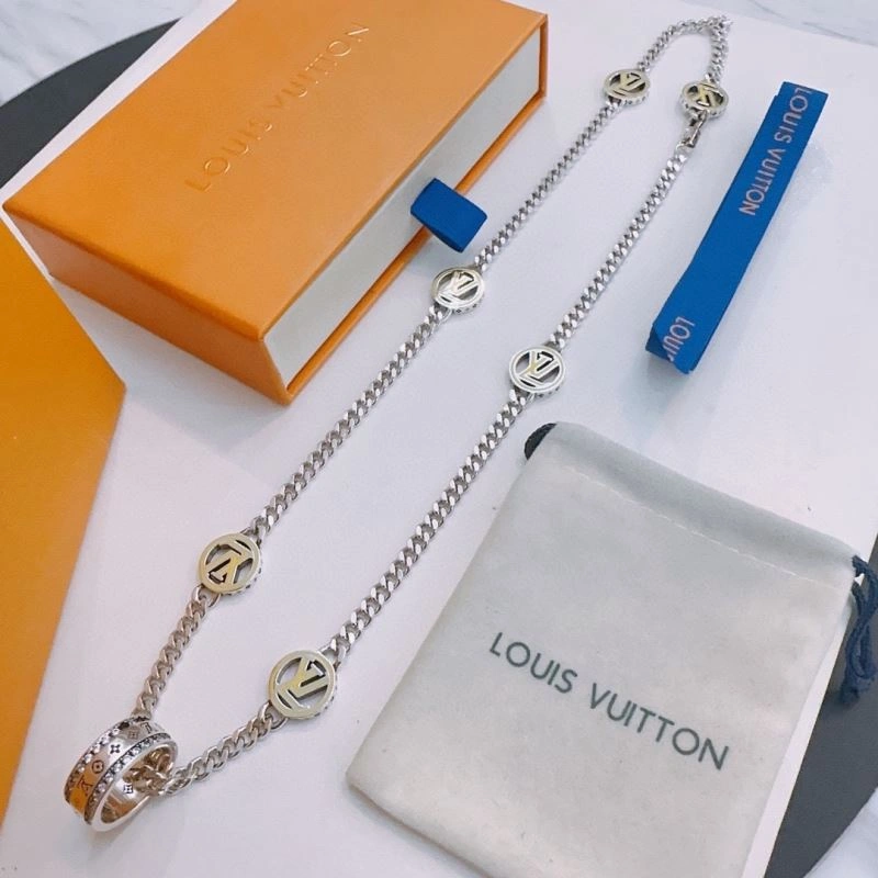 Cozy Louis Vuitton Necklaces 250520
