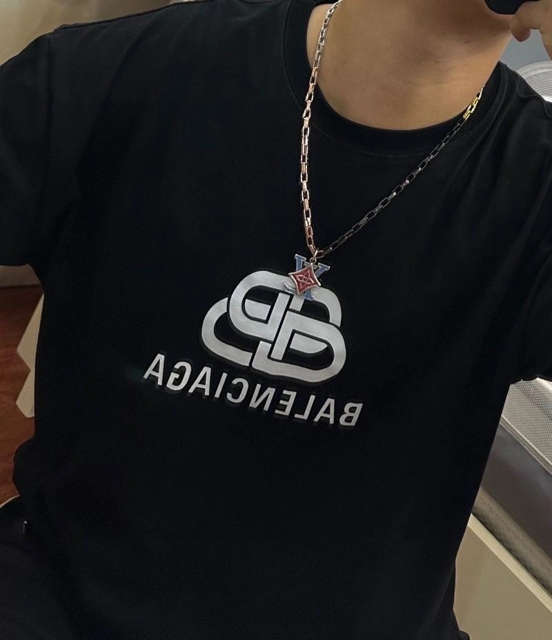 GoodFit Louis Vuitton Necklaces 250505