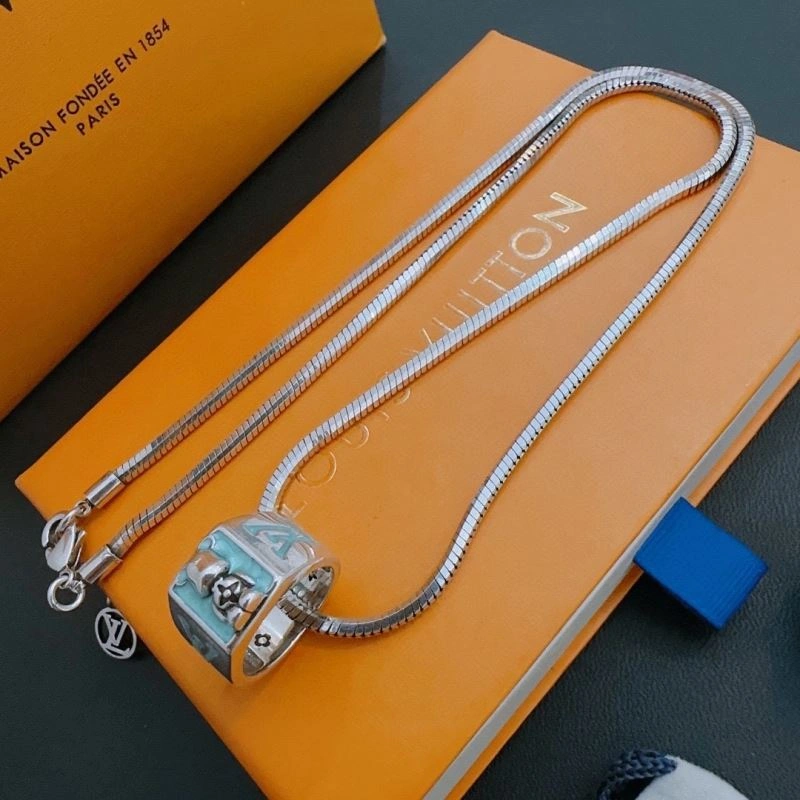 BestValue Louis Vuitton Necklaces 250502