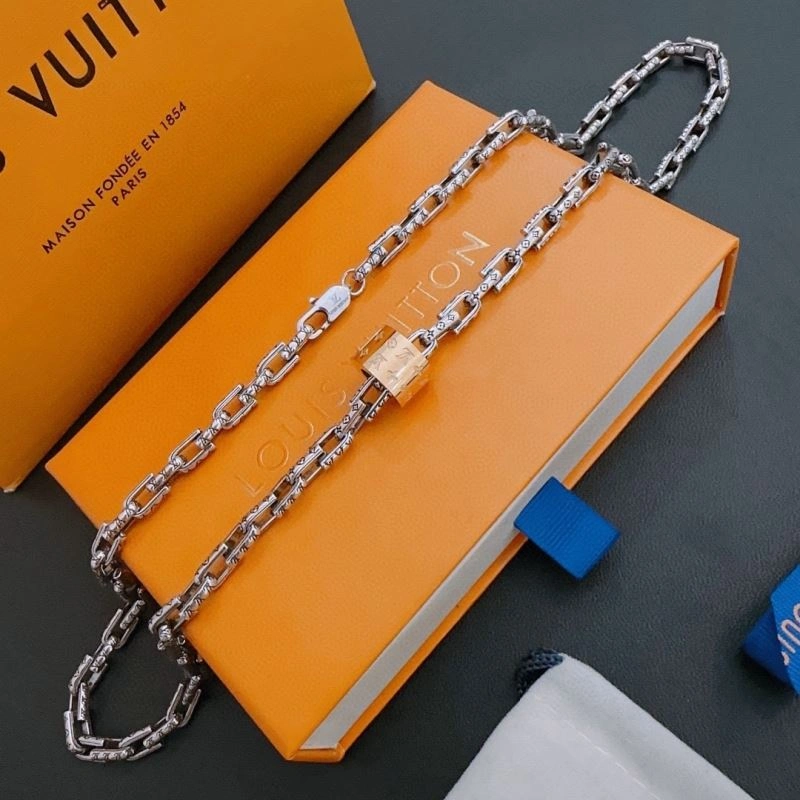 Louis Vuitton Necklaces QuickDry 250508