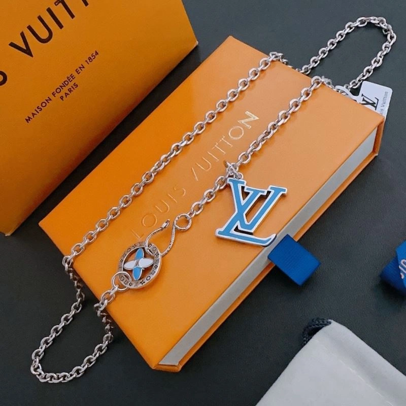 Louis Vuitton Necklaces Classic 250506