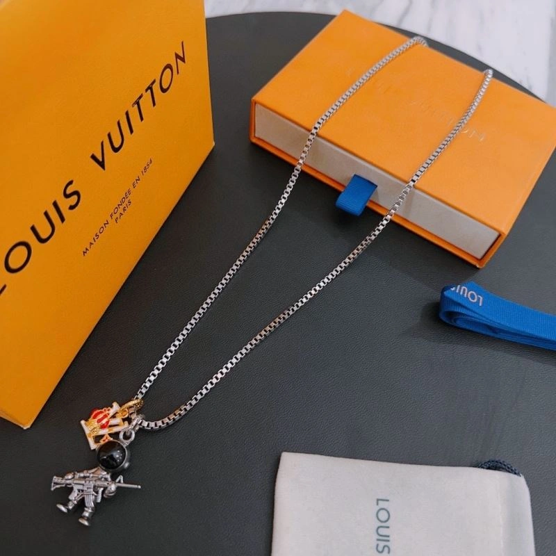 Louis Vuitton Necklaces Functional 250510