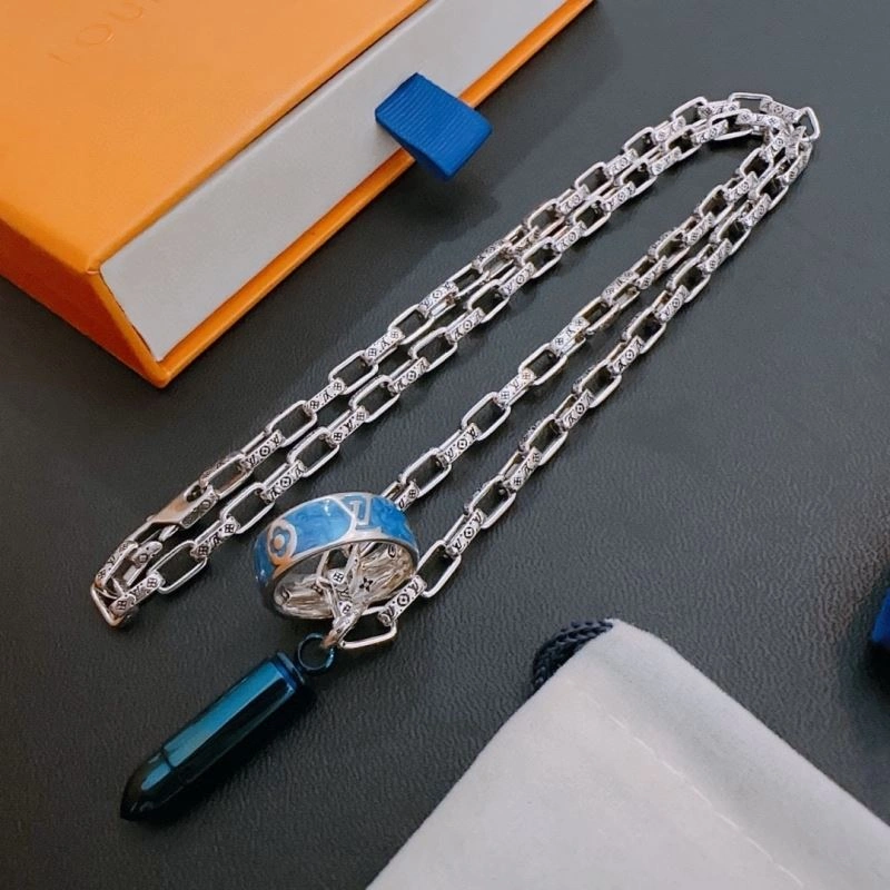 Louis Vuitton Necklaces Durable 250514