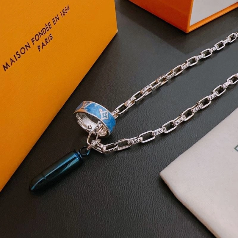 Louis Vuitton Necklaces Durable 250514