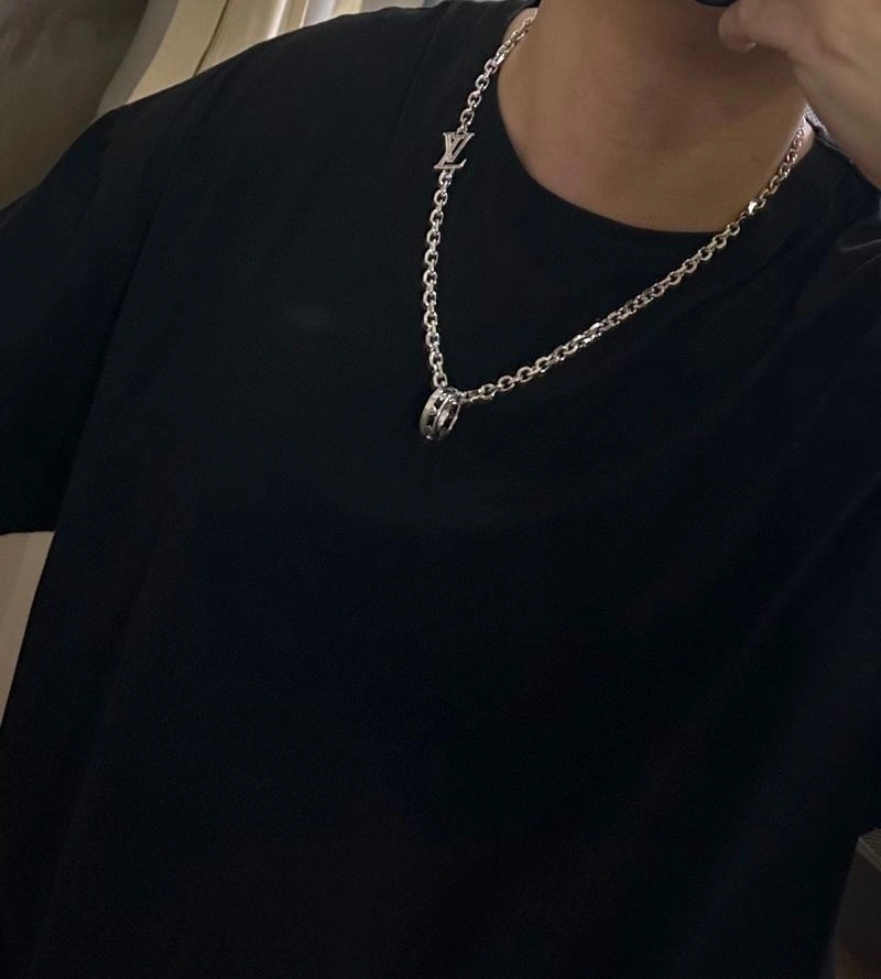 Louis Vuitton Necklaces FastDry 250512