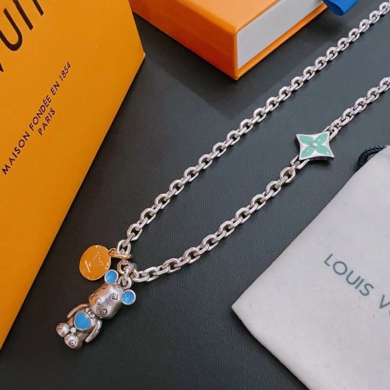 Minimalist Louis Vuitton Necklaces 250500