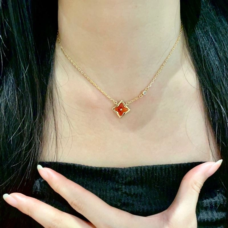Louis Vuitton Necklaces Bright 250516