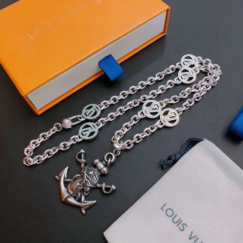 Durable Louis Vuitton Necklaces 250511