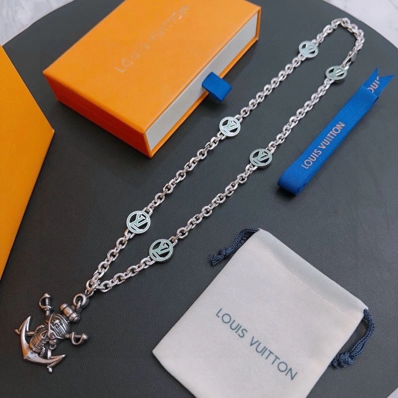 Durable Louis Vuitton Necklaces 250511