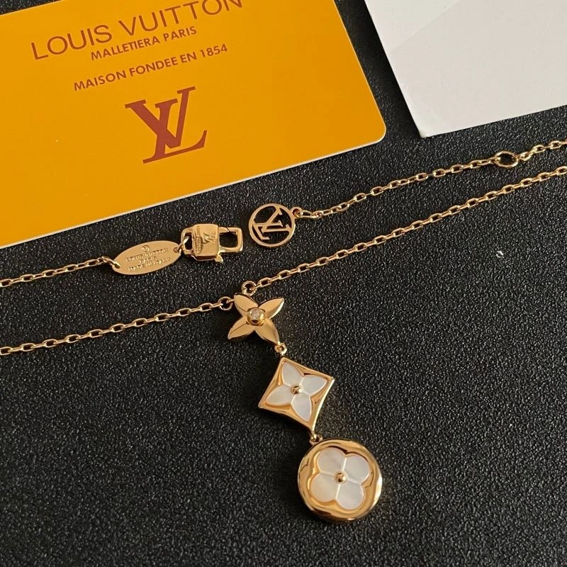 Louis Vuitton Necklaces RelaxedFit 250507