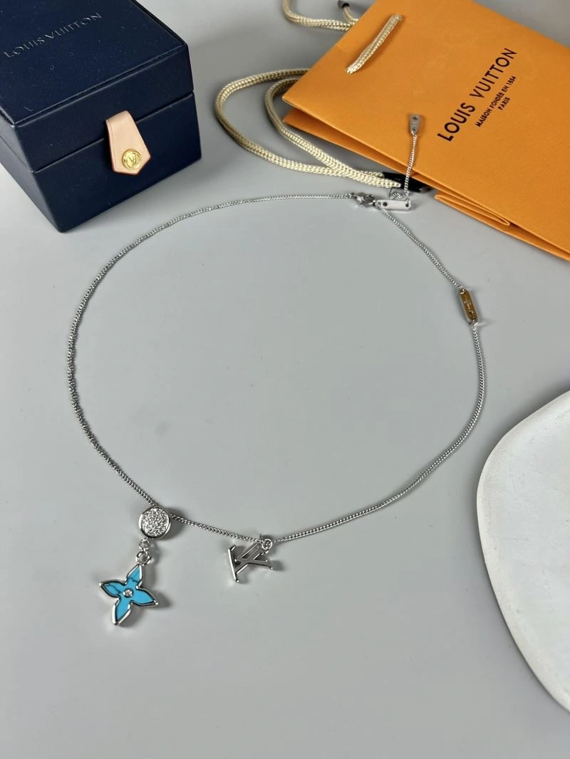 Vibrant Louis Vuitton Necklaces 250499